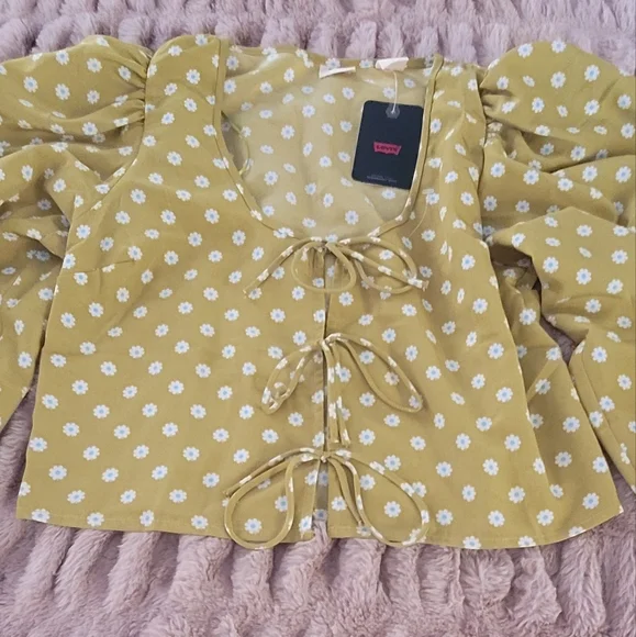 Levi's Embry Shirt - Picture 3 of 9